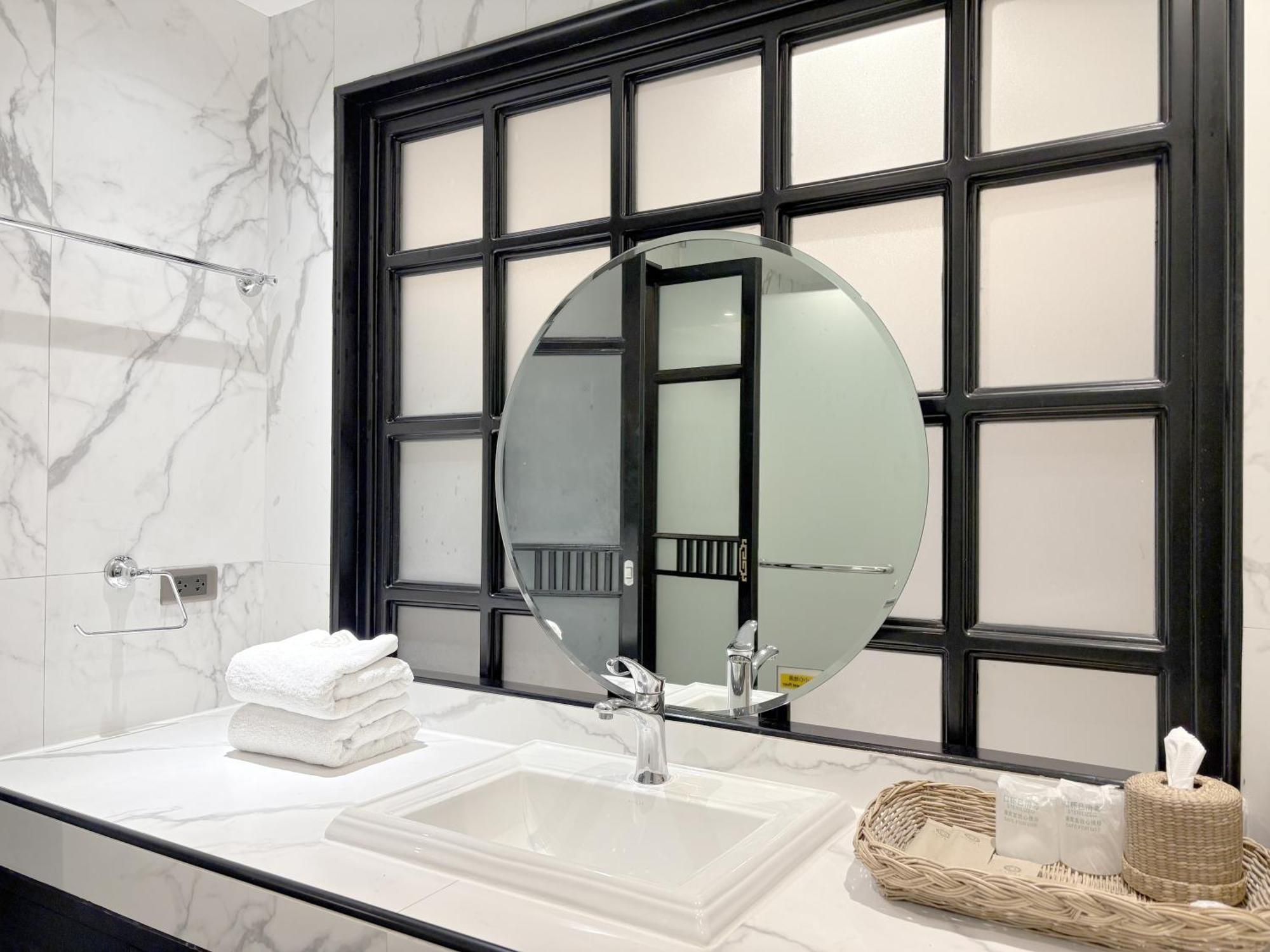 Glory Boutique Suites 清迈古城荣耀精品酒店 Chiang Mai Eksteriør bilde